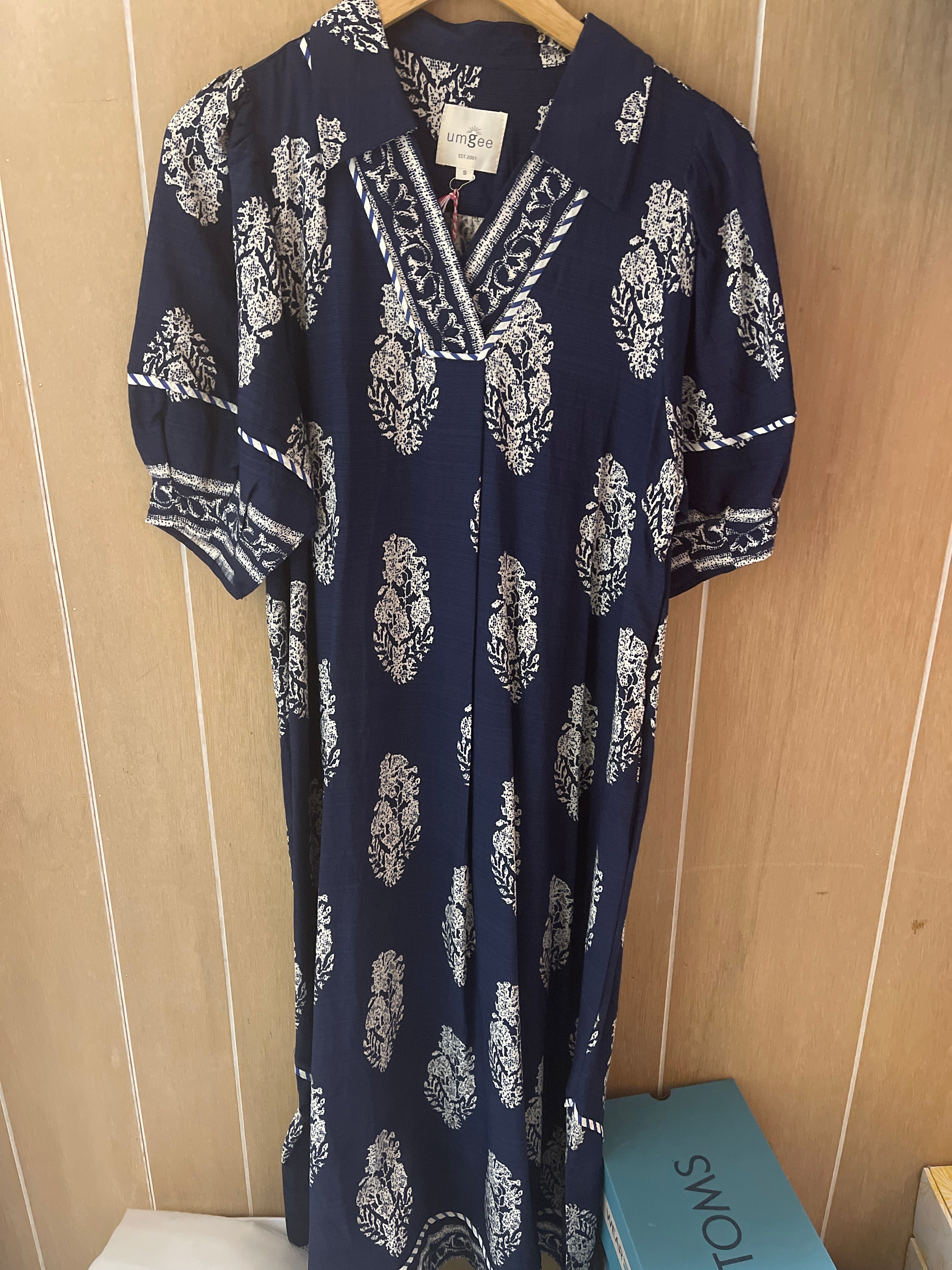Helen Classic Dress