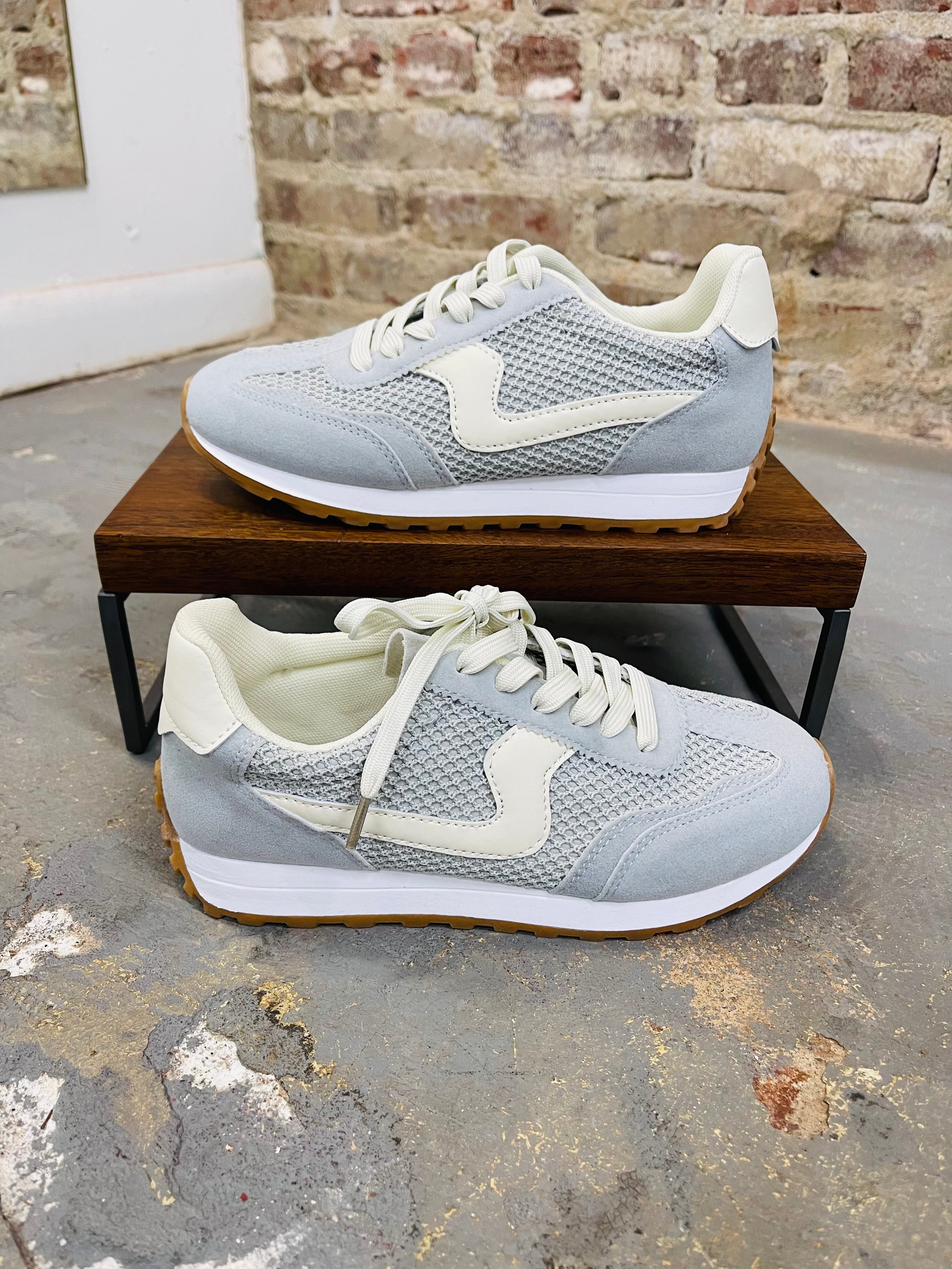 Griffin Sneaker